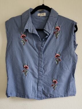 Cottagecore Blue Striped Blouse with Floral Embroidery Size M 100% Cotton